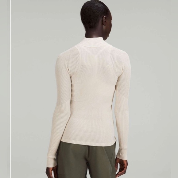 Lululemon Natural Ivory Merino Wool Mockneck Light Sweater Long Sleeve size M - Picture 3 of 16